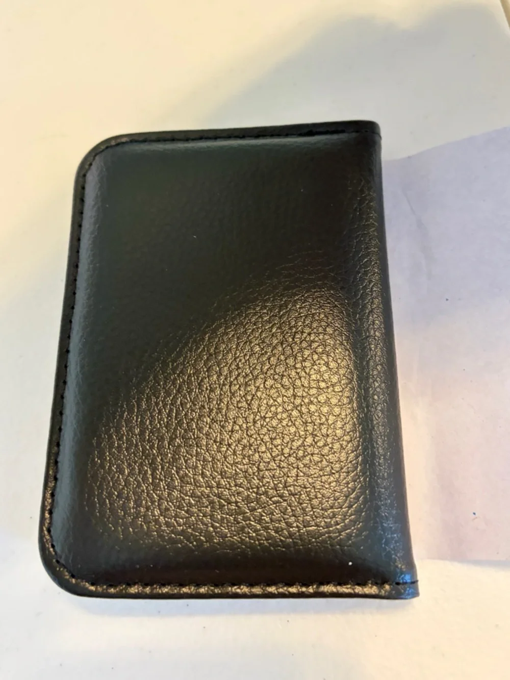 Black Leather Men's Wallet.